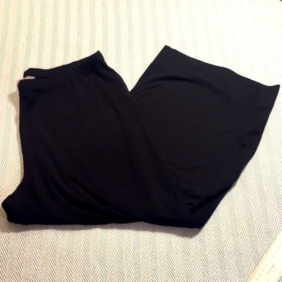 J. Jill Pants - J Jill Crops, Sz LP, Black with STRETCH INSEAM 22”, Waist 15 1/2" Used